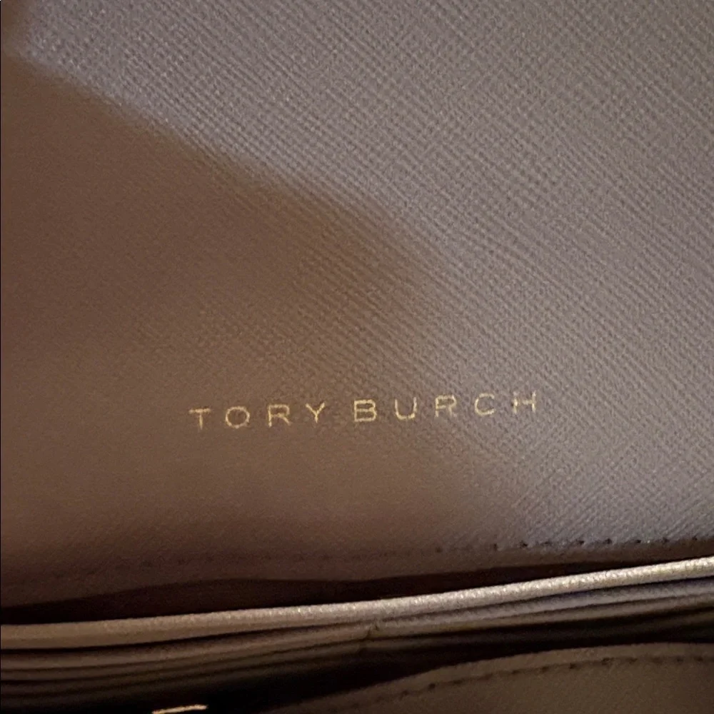 TORY BURCH Women’s Purse,Crossbody. Excellent Condition.Comes with/dust bag.